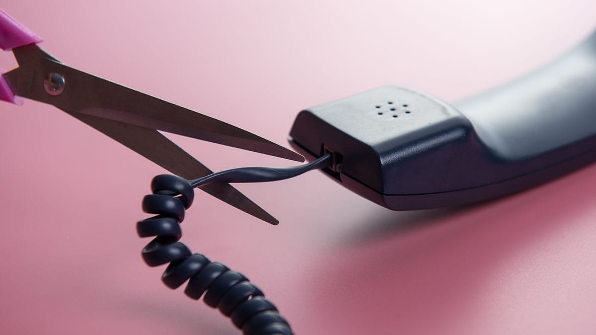 How to use the PSTN switch-off as the compelling event to modern digital technologies for alarm and security communications