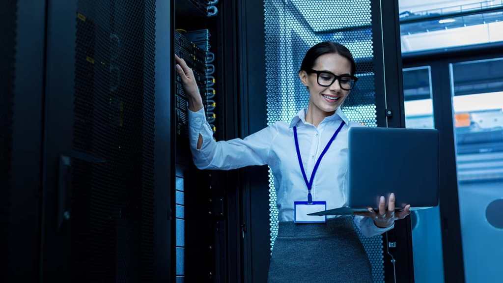 Hybrid cloud-edge deployment option​